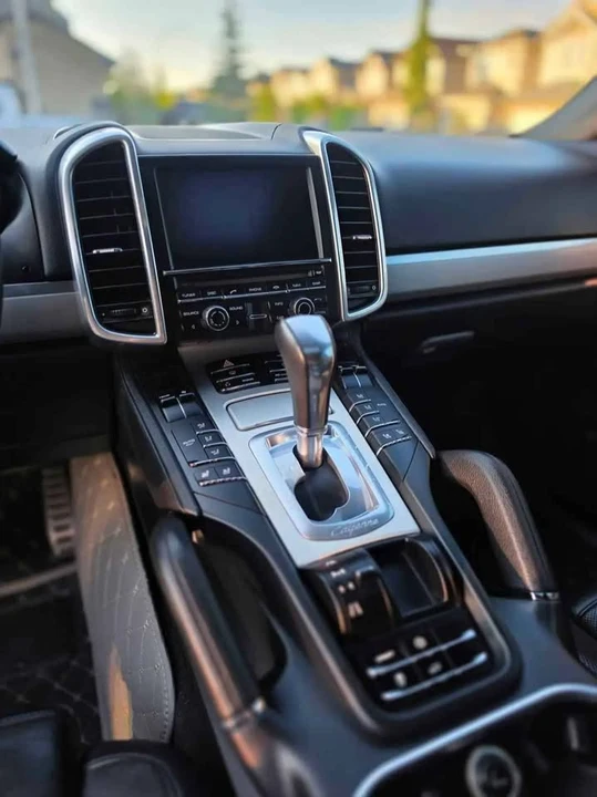 2011 Porsche 958 Cayenne - Image 10 of 14