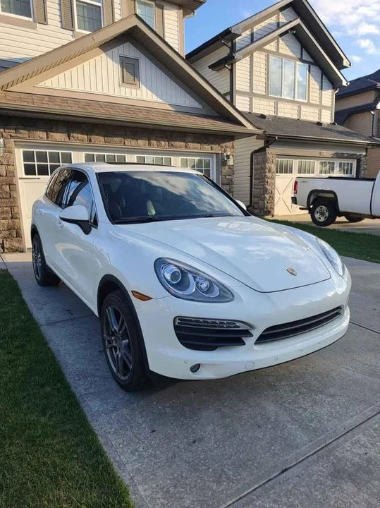 2011 Porsche 958 Cayenne - Image 2 of 14