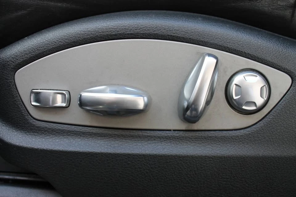 2011 Porsche 958 Cayenne - Image 15 of 20