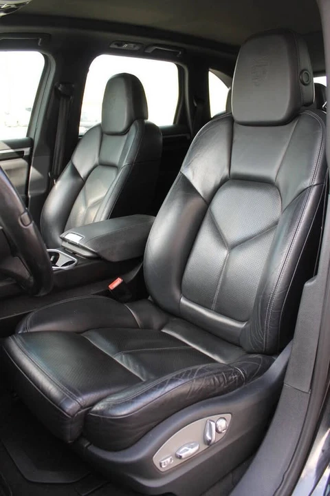 2011 Porsche 958 Cayenne - Image 14 of 20