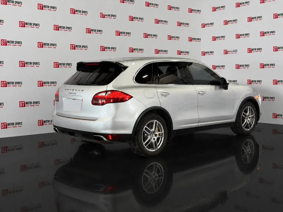 2011 Porsche 958 Cayenne - Image 4 of 17