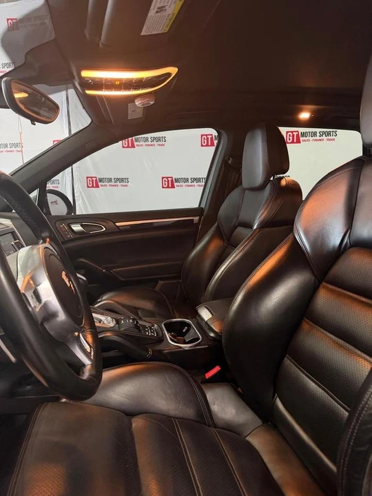2011 Porsche 958 Cayenne - Image 14 of 17