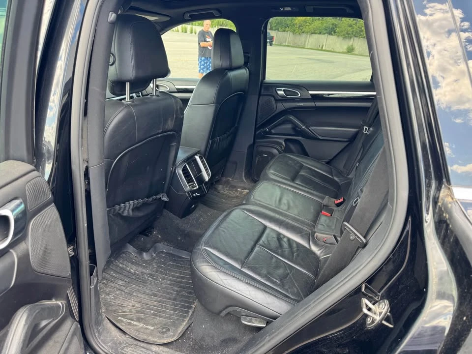 2011 Porsche 958 Cayenne - Image 8 of 11