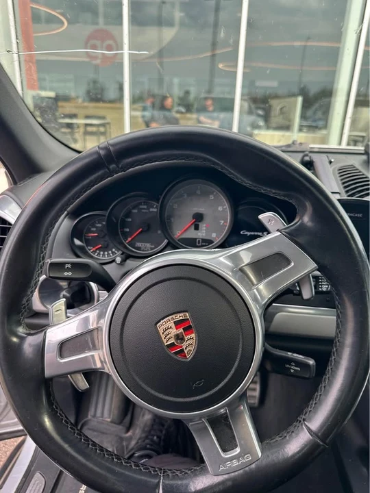 2011 Porsche 958 Cayenne - Image 8 of 12