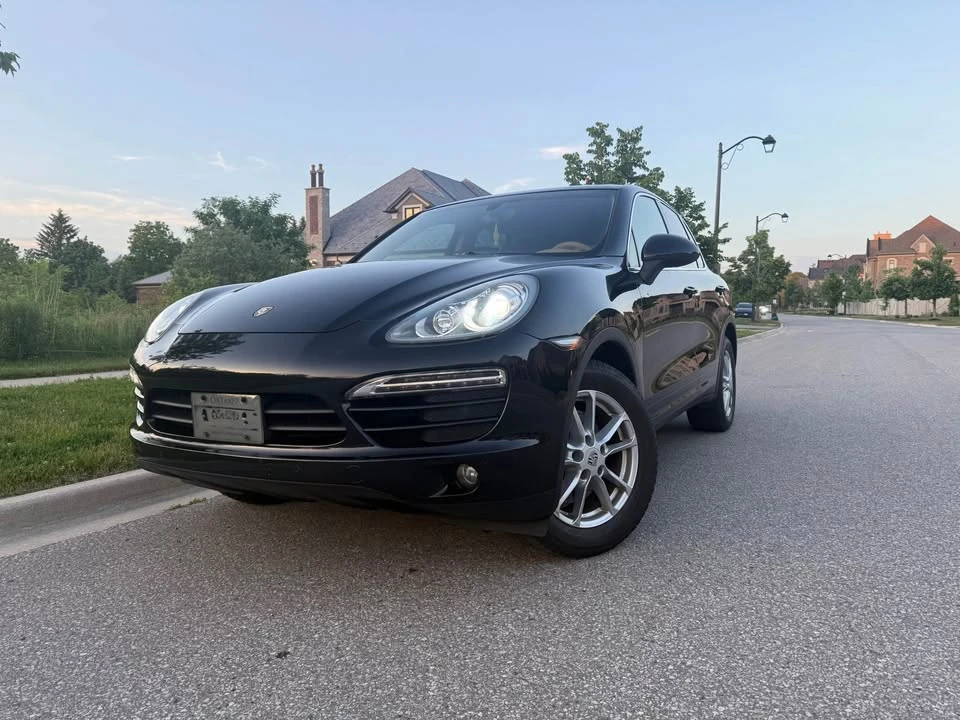 2011 Porsche 958 Cayenne - Image 2 of 6
