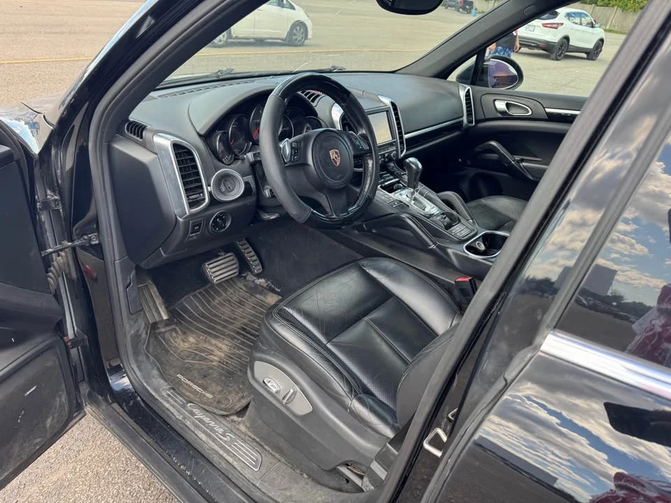 2011 Porsche 958 Cayenne - Image 9 of 11