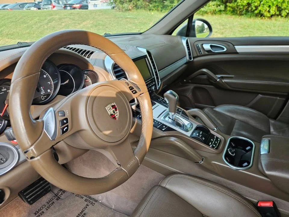 2011 Porsche 958 Cayenne - Image 11 of 20