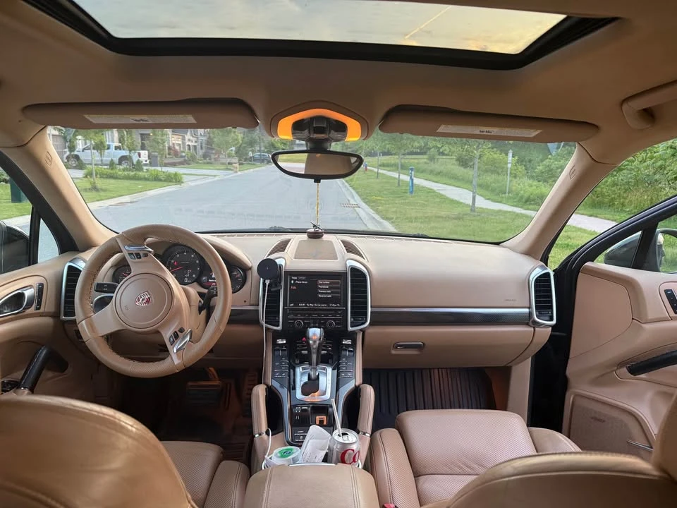 2011 Porsche 958 Cayenne - Image 5 of 6