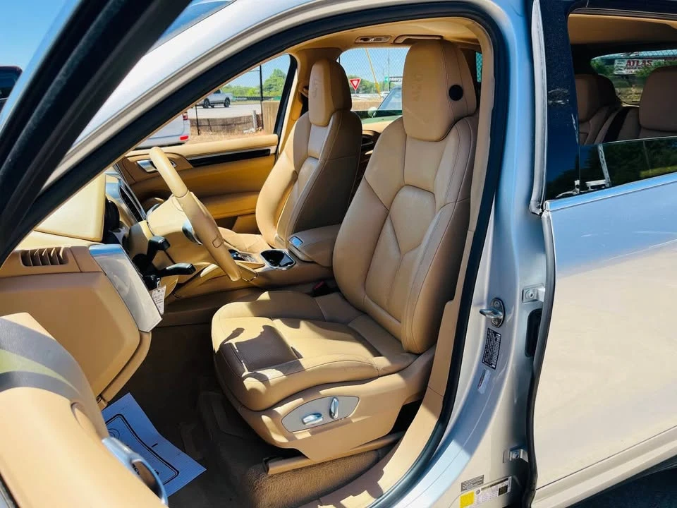 2011 Porsche 958 Cayenne - Image 15 of 20