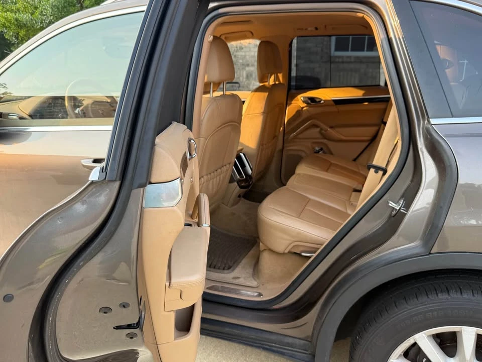2011 Porsche 958 Cayenne - Image 12 of 20