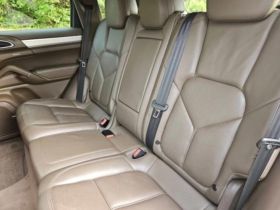 2011 Porsche 958 Cayenne - Image 16 of 20