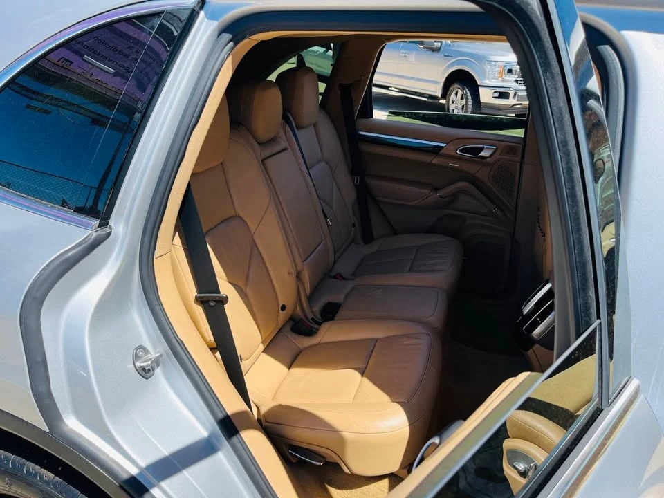 2011 Porsche 958 Cayenne - Image 17 of 20