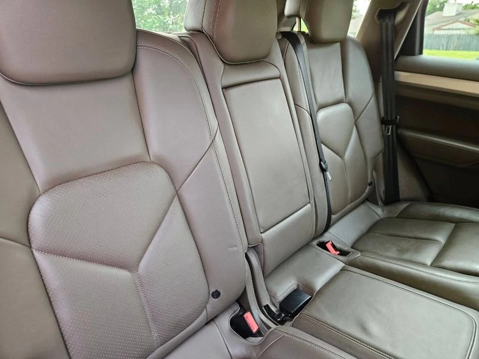 2011 Porsche 958 Cayenne - Image 18 of 20