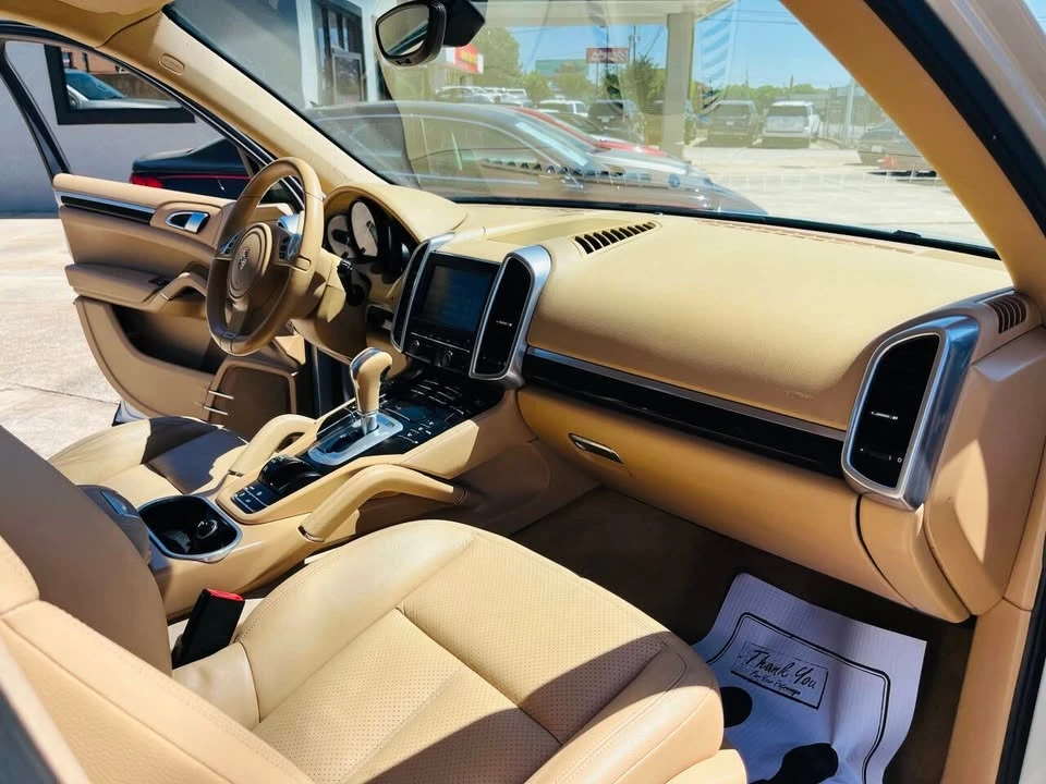 2011 Porsche 958 Cayenne - Image 19 of 20