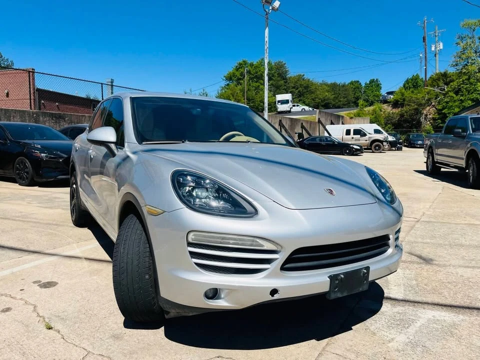 2011 Porsche 958 Cayenne - Image 11 of 20