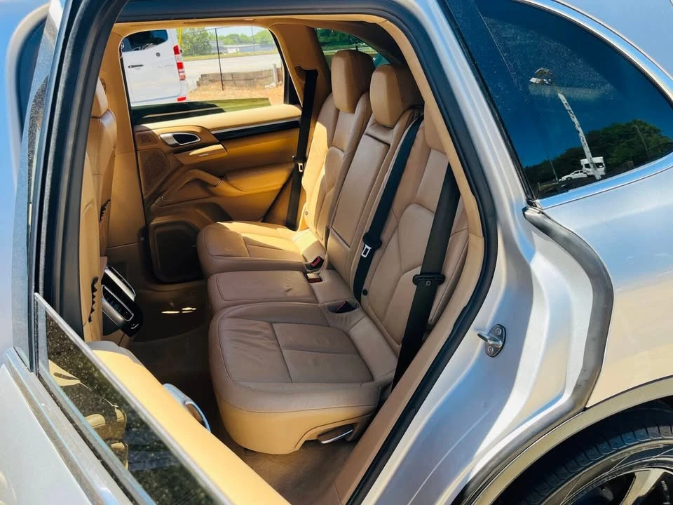 2011 Porsche 958 Cayenne - Image 18 of 20