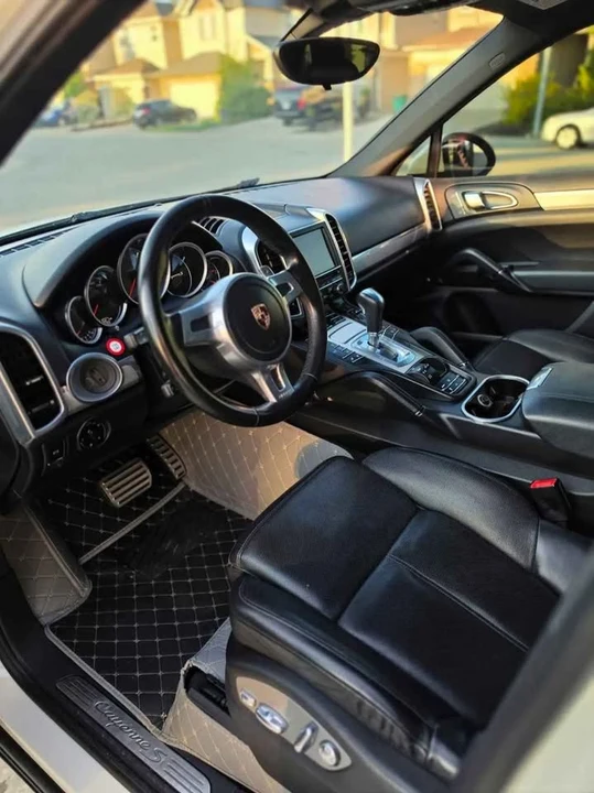 2011 Porsche 958 Cayenne - Image 8 of 14