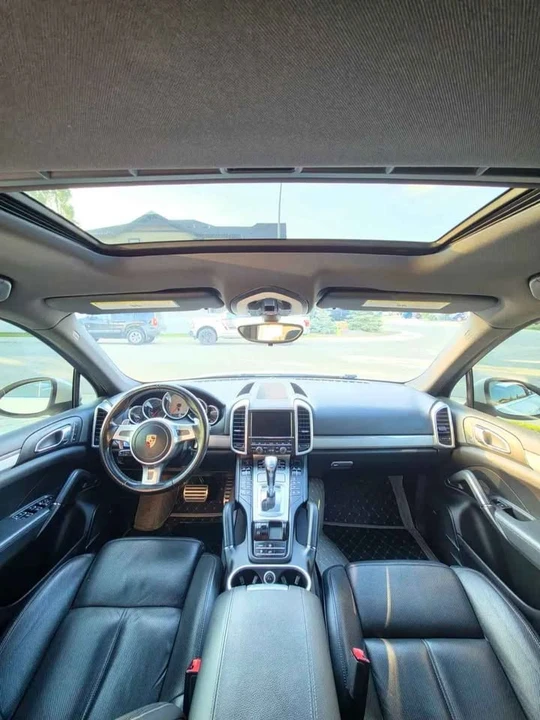 2011 Porsche 958 Cayenne - Image 7 of 14