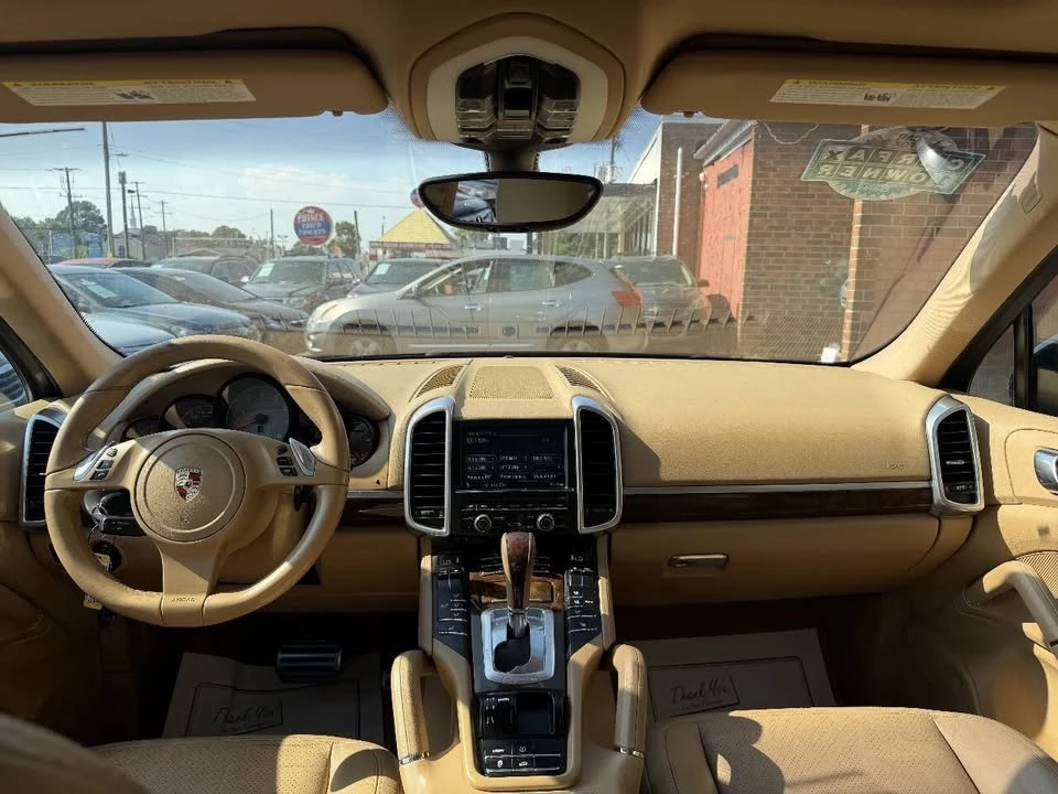 2011 Porsche 958 Cayenne - Image 12 of 20