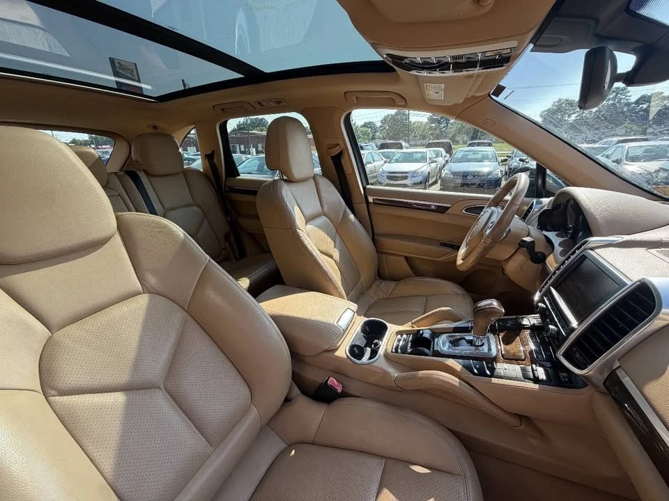 2011 Porsche 958 Cayenne - Image 17 of 20
