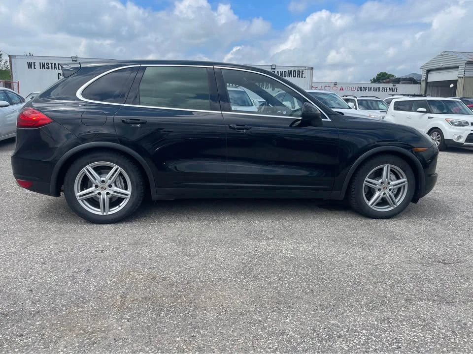 2011 Porsche 958 Cayenne - Image 7 of 20