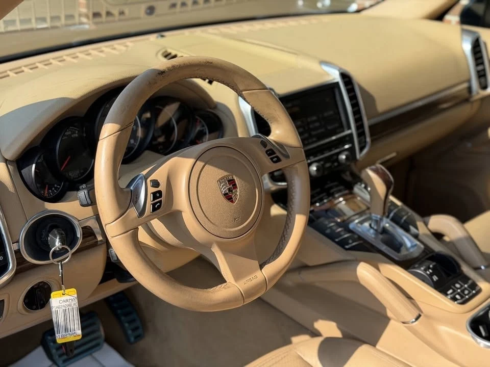 2011 Porsche 958 Cayenne - Image 8 of 20