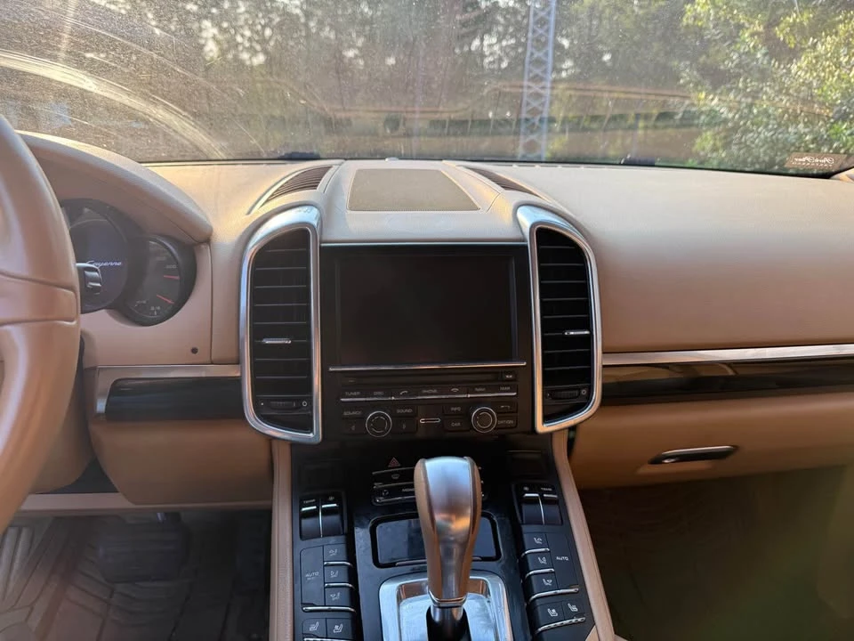 2011 Porsche 958 Cayenne - Image 19 of 20