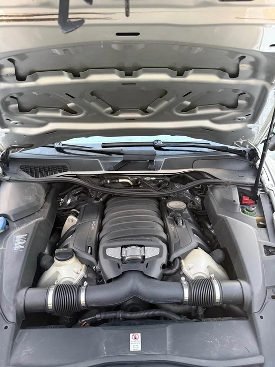 2011 Porsche 958 Cayenne - Image 17 of 20