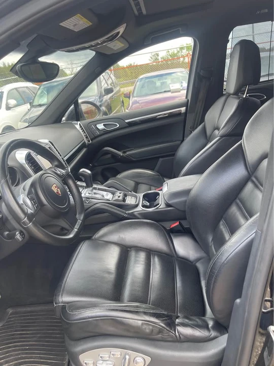 2011 Porsche 958 Cayenne - Image 11 of 20