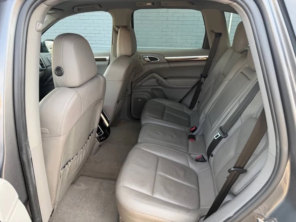 2011 Porsche 958 Cayenne - Image 11 of 18