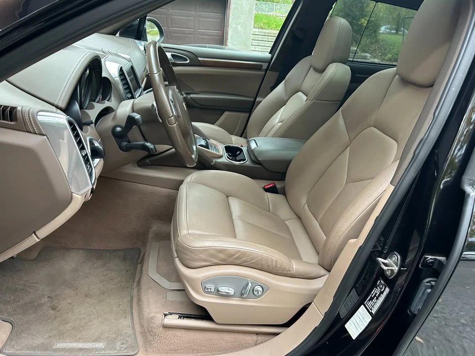 2011 Porsche 958 Cayenne - Image 10 of 20