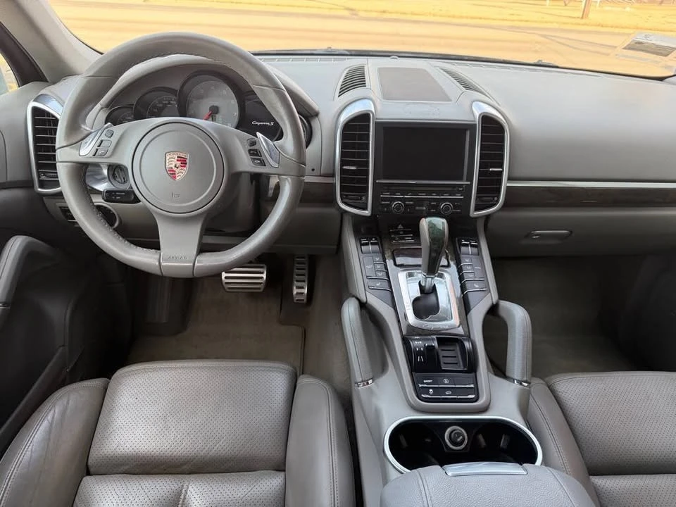 2011 Porsche 958 Cayenne - Image 14 of 18