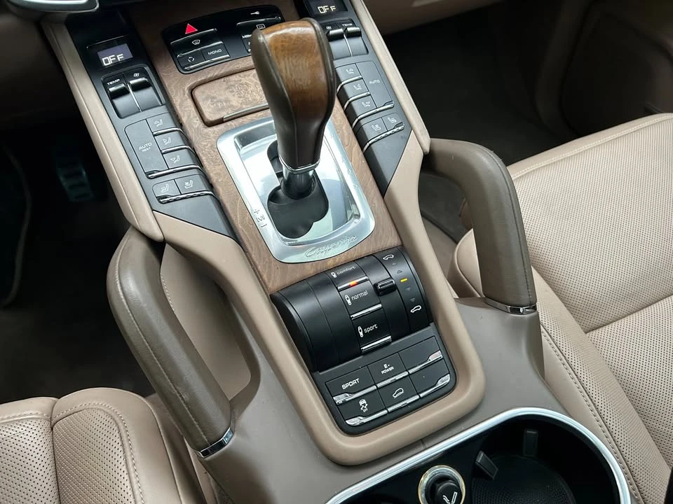 2011 Porsche 958 Cayenne - Image 19 of 20