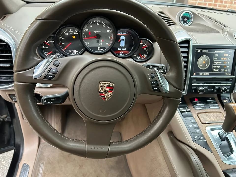 2011 Porsche 958 Cayenne - Image 15 of 20
