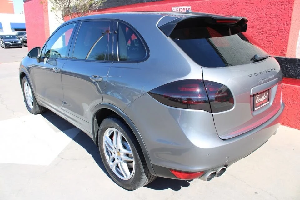2011 Porsche 958 Cayenne - Image 8 of 18