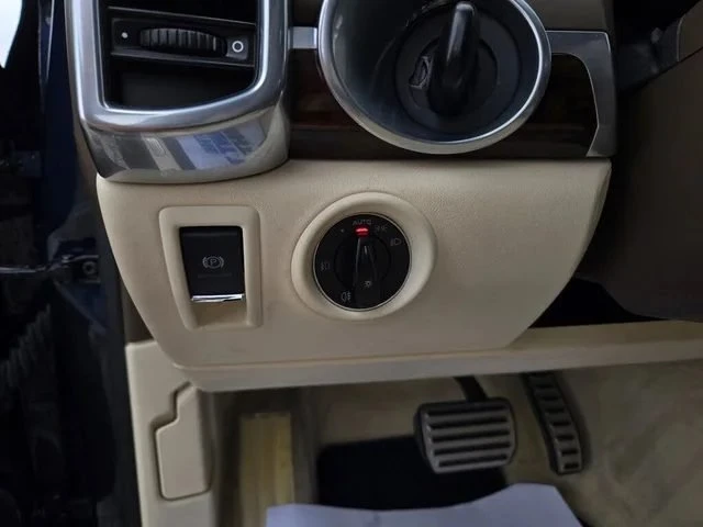 2011 Porsche 958 Cayenne - Image 15 of 20