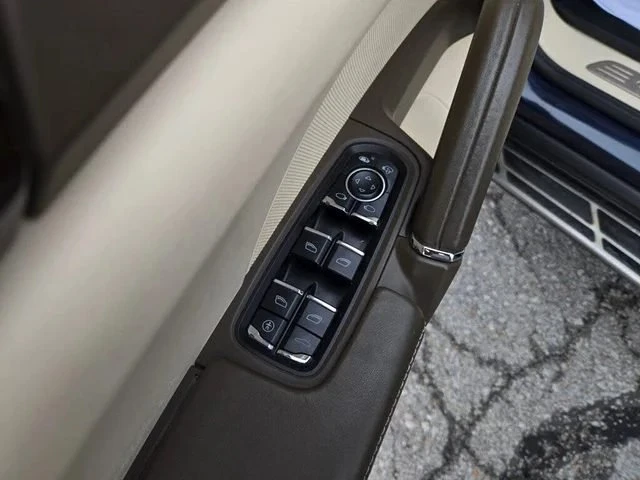 2011 Porsche 958 Cayenne - Image 14 of 20