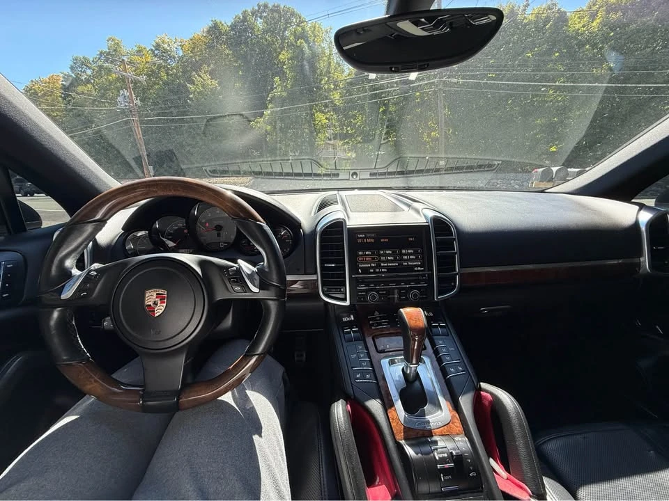 2011 Porsche 958 Cayenne - Image 6 of 17