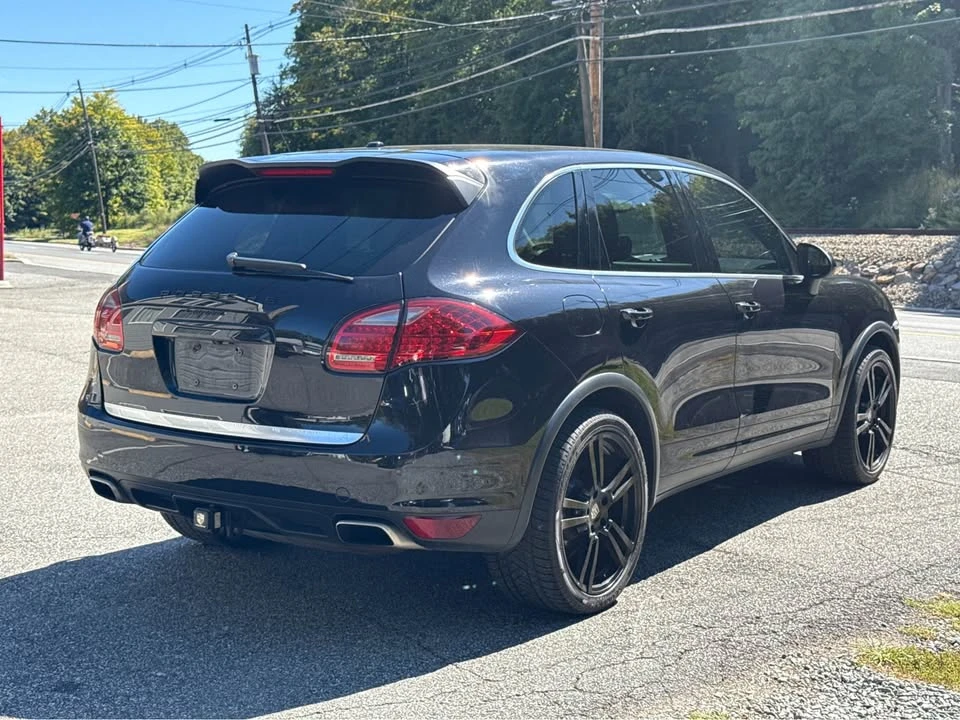 2011 Porsche 958 Cayenne - Image 16 of 17