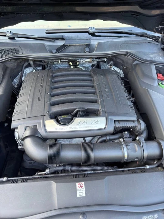 2011 Porsche 958 Cayenne - Image 13 of 20