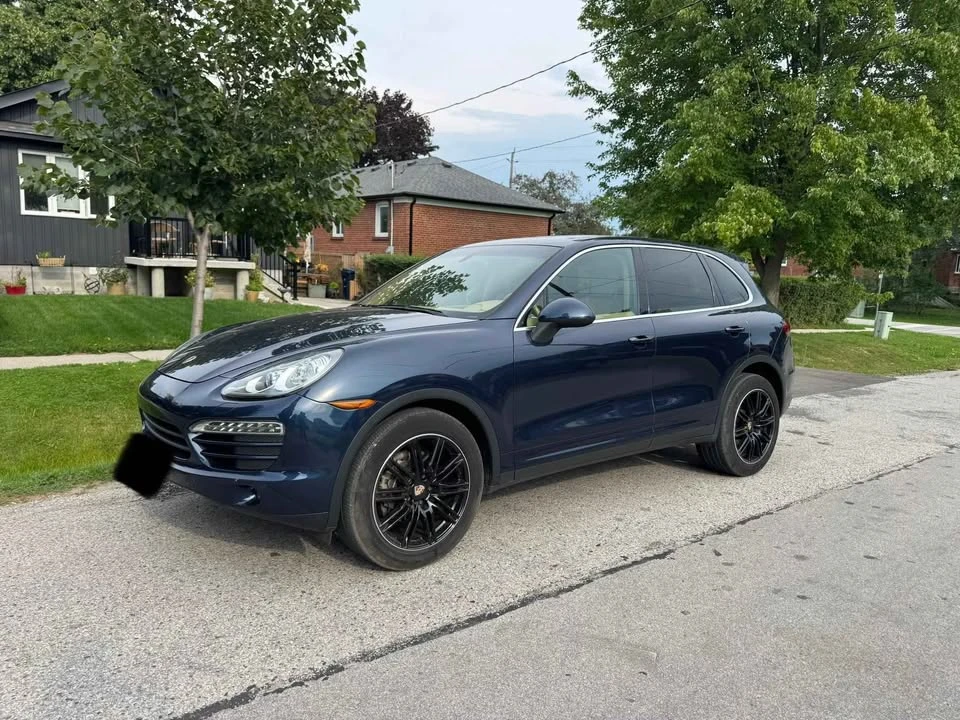 2011 Porsche 958 Cayenne - Image 2 of 13