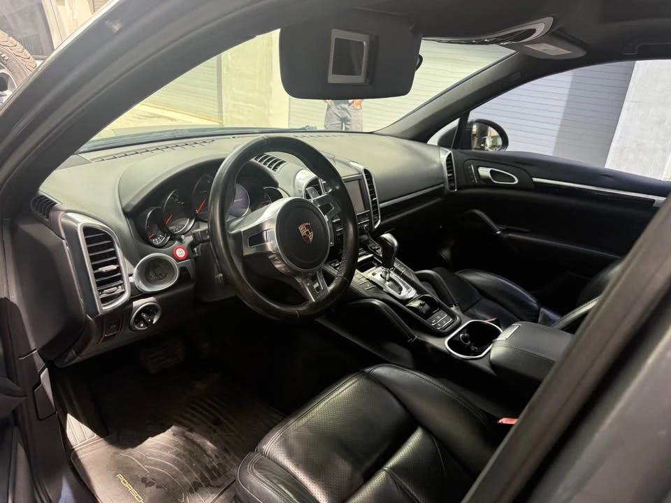 2011 Porsche 958 Cayenne - Image 3 of 8