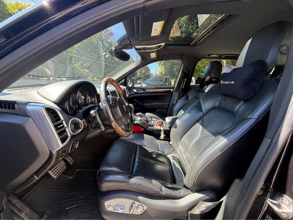 2011 Porsche 958 Cayenne - Image 4 of 17