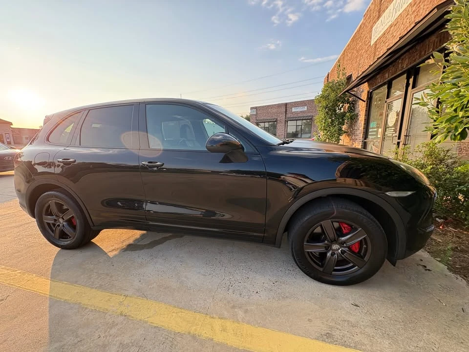 2011 Porsche 958 Cayenne - Image 2 of 8