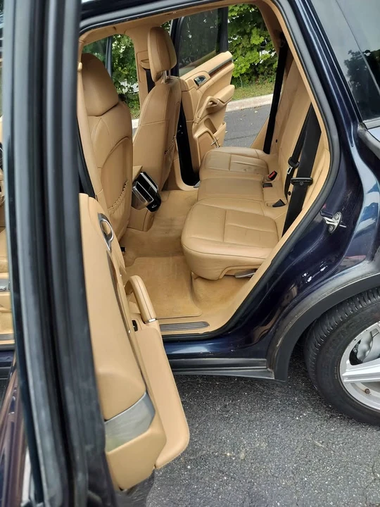 2011 Porsche 958 Cayenne - Image 7 of 20