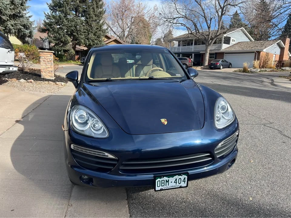 2011 Porsche 958 Cayenne S - Image 2 of 7