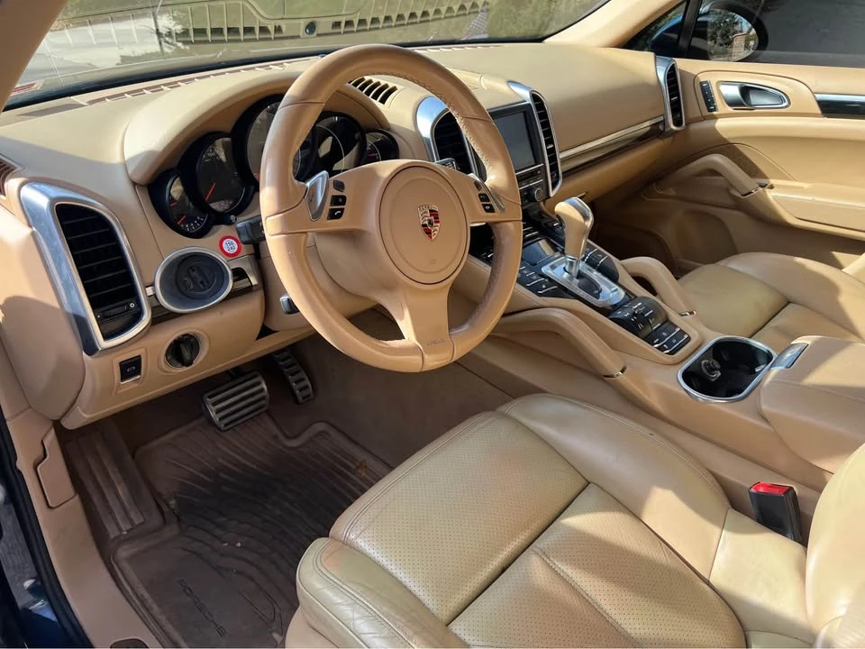 2011 Porsche 958 Cayenne S - Image 6 of 7