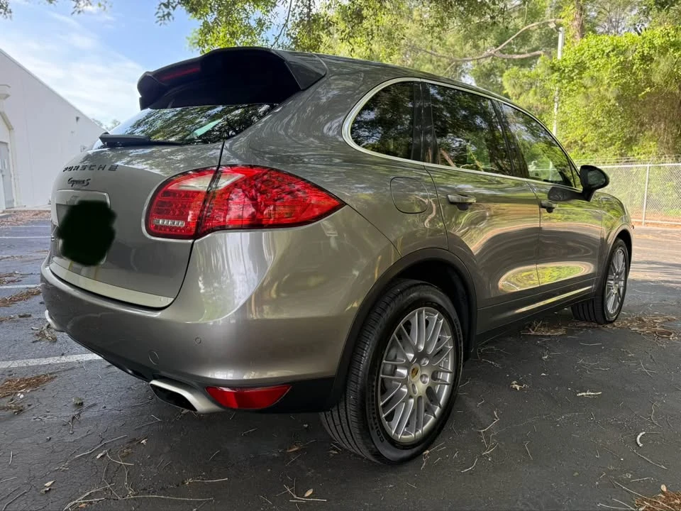 2011 Porsche 958 Cayenne S - Image 7 of 20