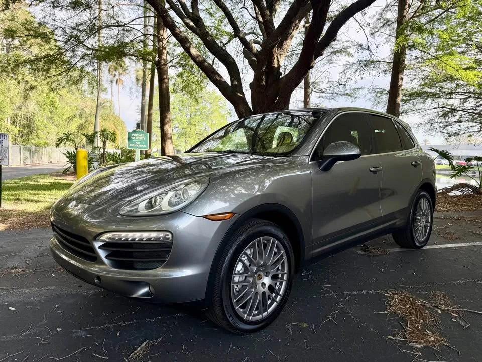 2011 Porsche 958 Cayenne S - Image 3 of 20