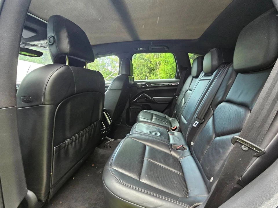 2011 Porsche 958 Cayenne S - Image 6 of 10